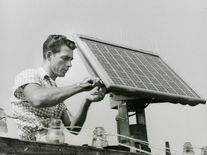 Fotovoltaický pravěk: první „solární elektrárnu“ namontovali na střechu před více než 100 lety