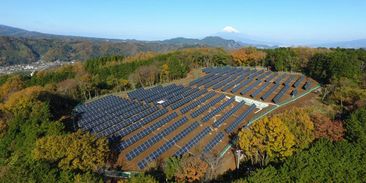 Fosilní zdroje poprvé zaostávají, obnovitelná energie loni pokryla veškerý růst spotřeby elektřiny