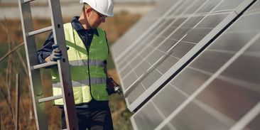 Evropský solární trh se po deseti letech růstu poprvé propadá, splnění cílů bude obtížnější