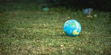 Důsledky klimatické změny nedopadají na všechny stejně, nejohroženější jsou děti a senioři