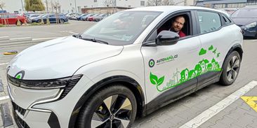 První česká služba sdílených aut končí. Autonapůl podlehlo tlaku na ceny