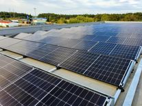 Firmy rekordně investují do vlastních fotovoltaických elektráren. I bez dotací