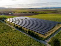 Byznys se solární energií. Solar Global prodal pět již stávajících elektráren