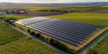 Byznys se solární energií. Solar Global prodal pět již stávajících elektráren