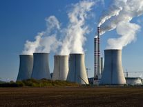 Uhelné elektrárny končí, protože se přestaly vyplácet. Emisní povolenky fungují