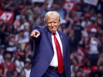 Týden v OZE: Trump brzdí čistou energii, Polsko poslalo do sítě první proud z Baltu