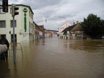 Jakou souvislost mají povodně s klimatickou změnou? Za záplavy si částečně můžeme sami