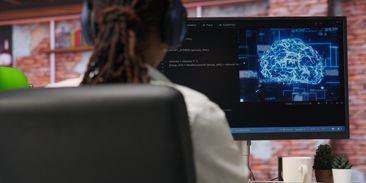 Musk zoufale shání elektřinu pro AI. Spustil novou elektrárnu bez povolení