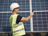 Acetex je v insolvenci. Soud rozhodl o úpadku dalšího solárníka